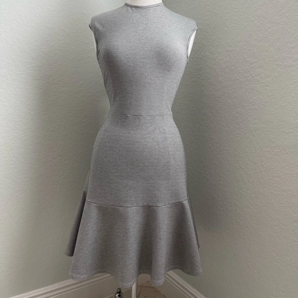 THEORY Eseential Flare ‘Fixture Ponte Stripe’ Dress - Picture 7 of 14